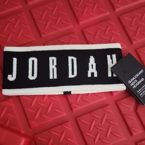 Jordan Seamless Knit Black and Cream Reversible Headband